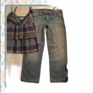 🆕 AG The Split Distressed Tie Capris 27